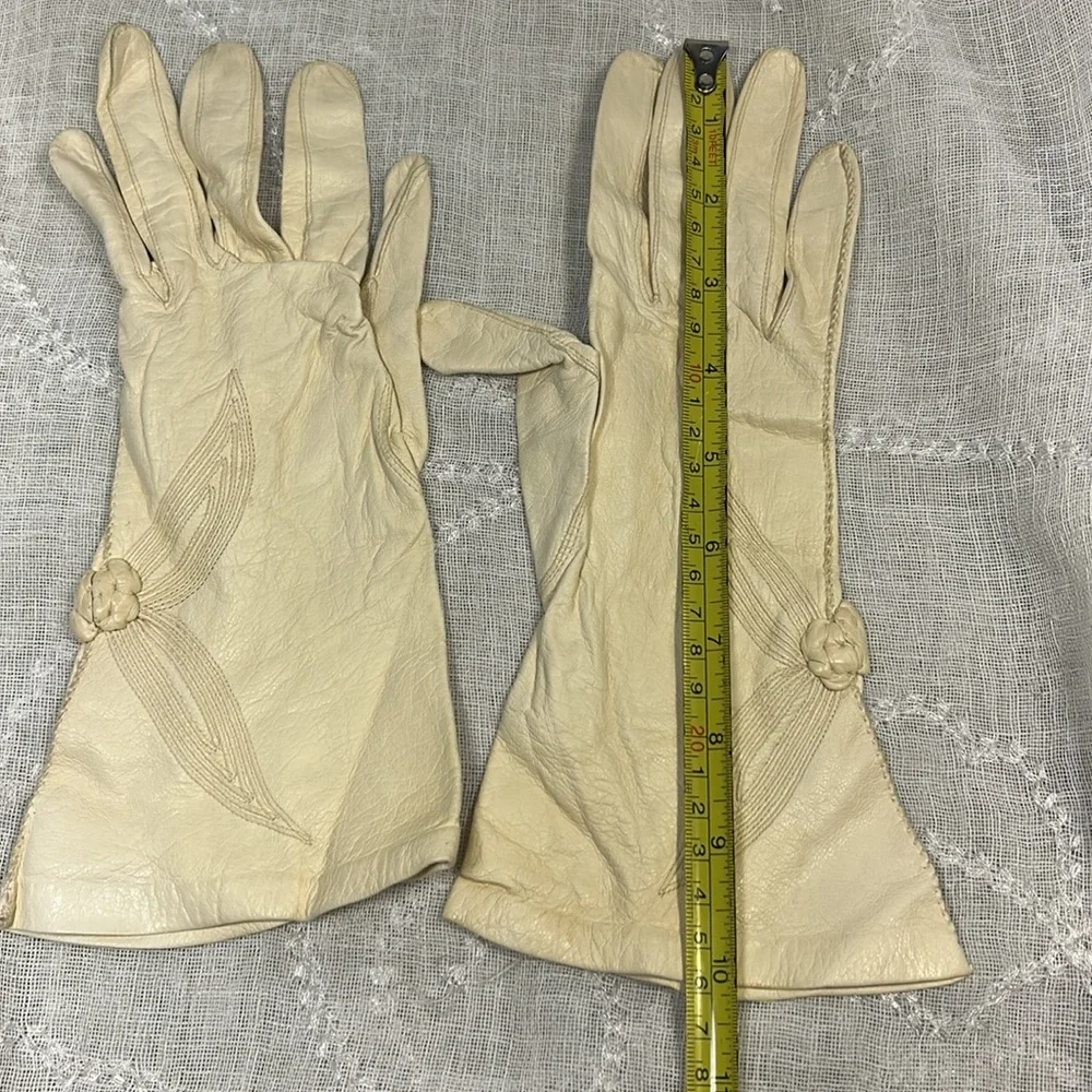 Aris of Paris made in France Vintage super soft buttery leather gloves